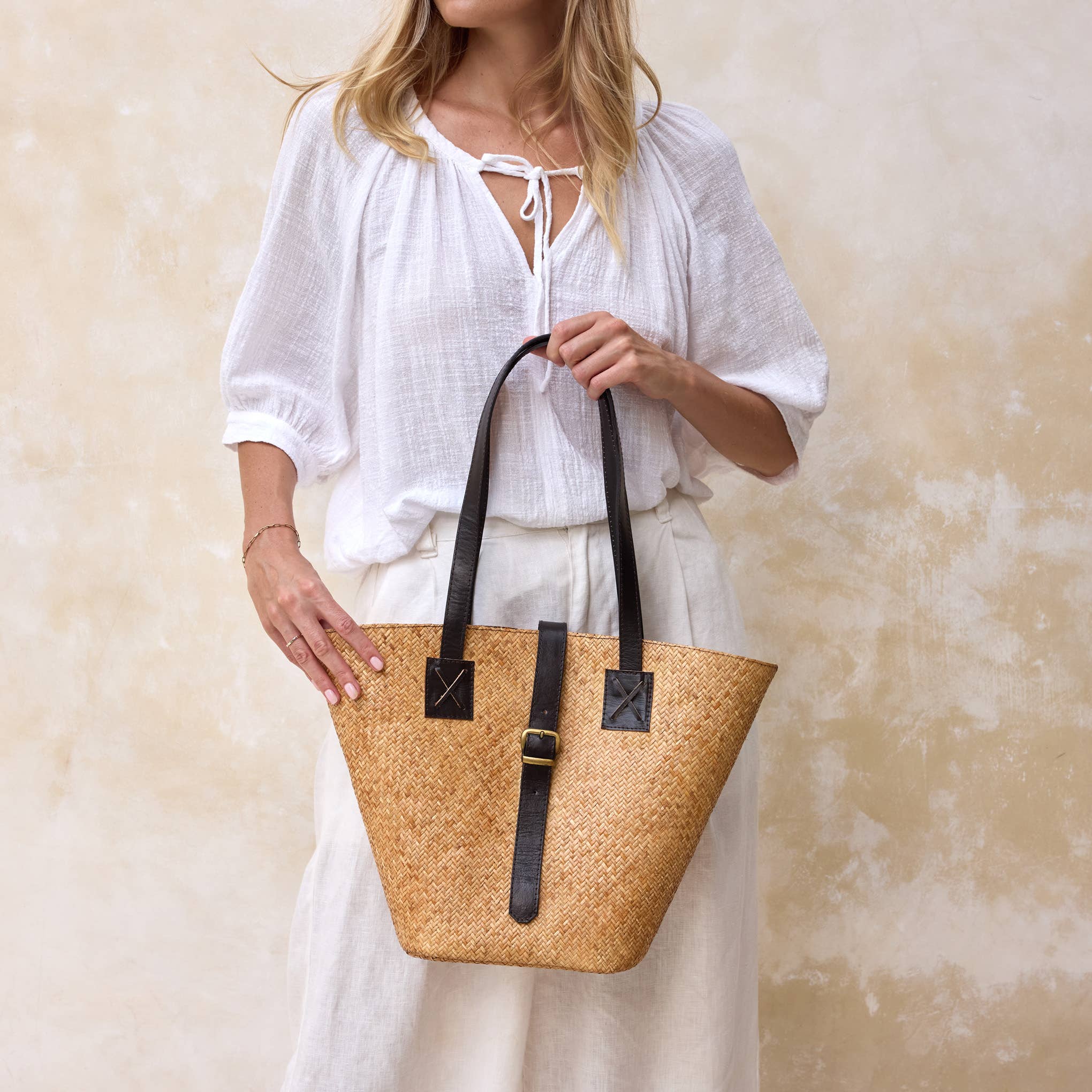 Rattan Beach Basket Woven Tote Bag with Dark Leather Trim
