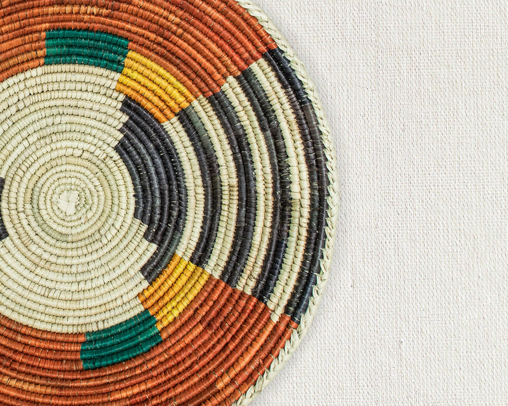14" Handwoven Bear Claw Bowl for Wall Basket Decor