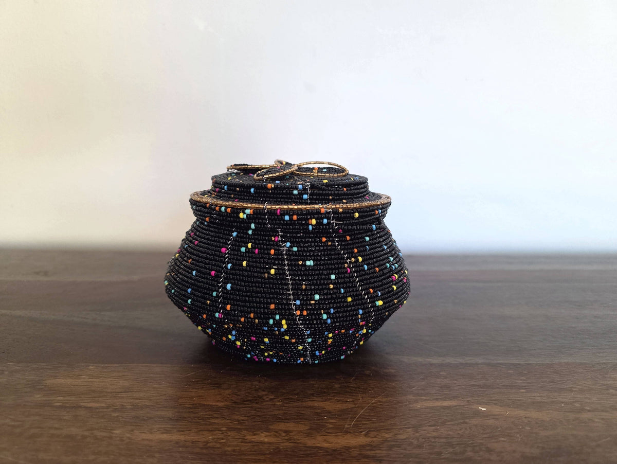 Beaded Pot Jewelry Organizer