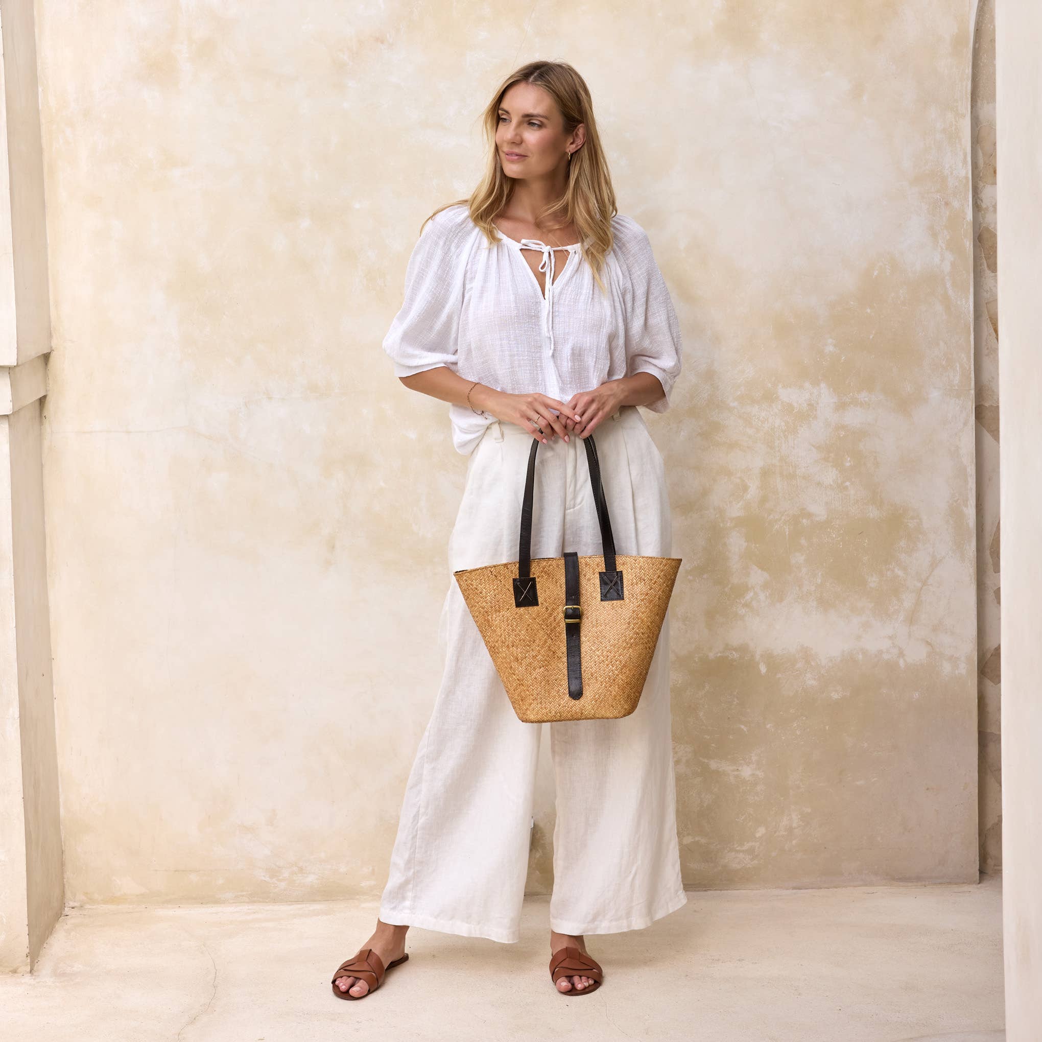 Rattan Beach Basket Woven Tote Bag with Dark Leather Trim