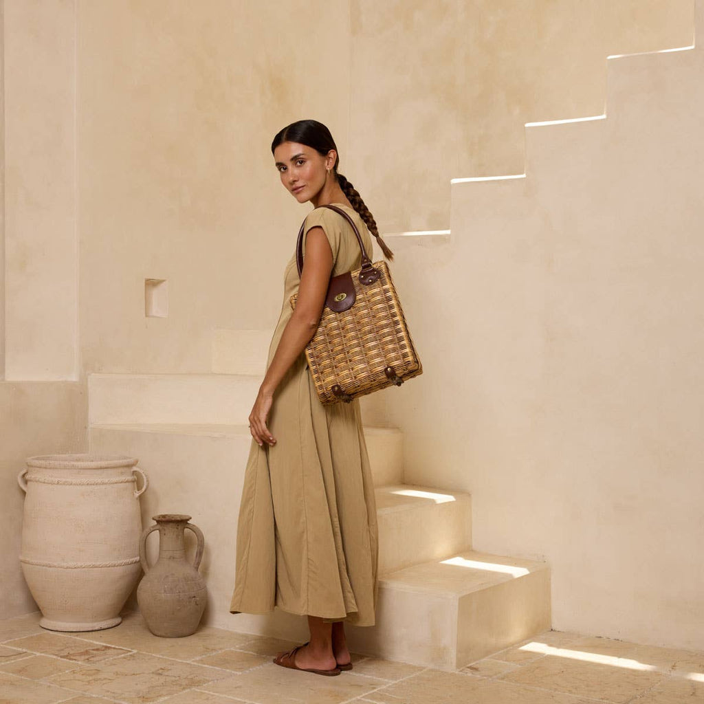 Rattan Large Dark Brown Summer Handbag with Twist Closure