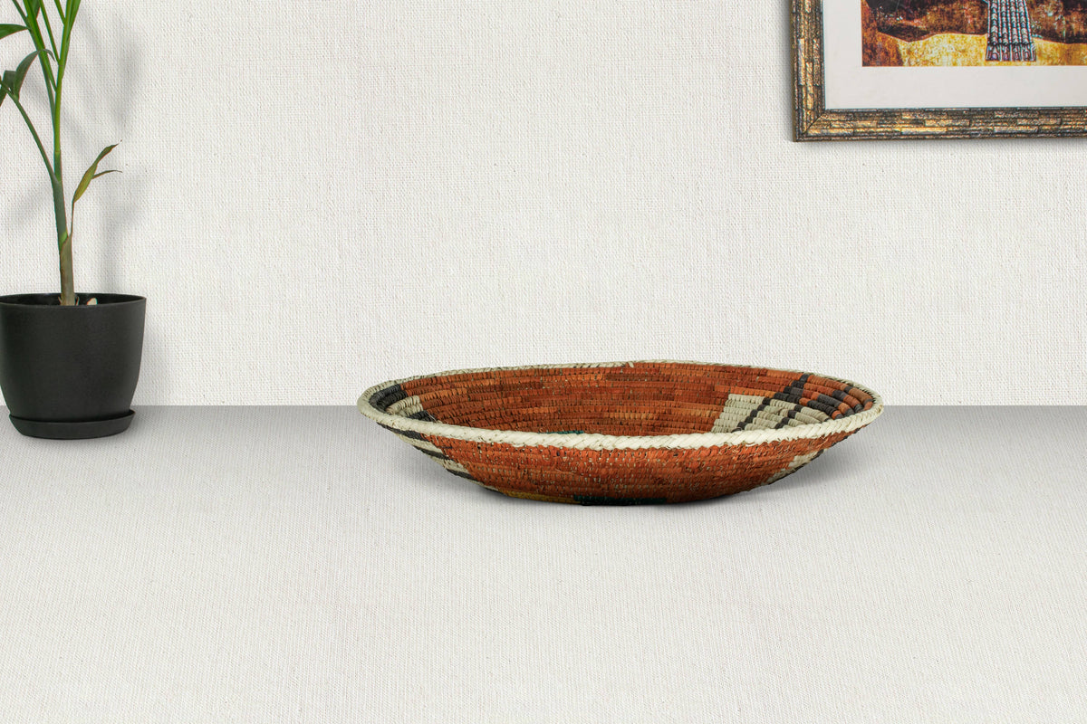 14" Handwoven Bear Claw Bowl for Wall Basket Decor